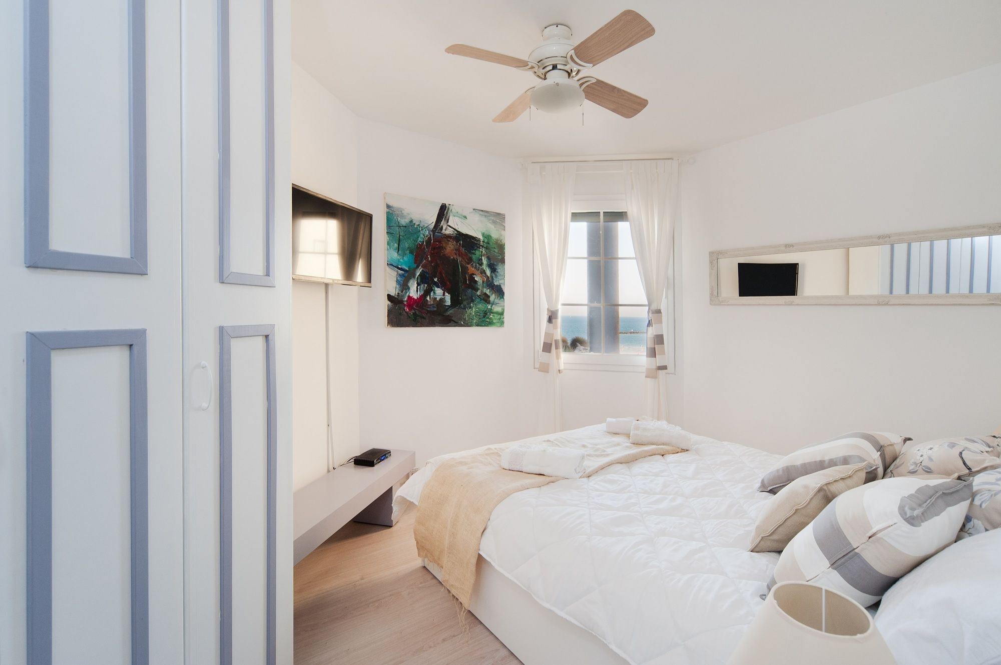 Chic 3Br Apt W Sauna & Parking On The Beach By Sea N' Rent Tel Aviv Eksteriør bilde