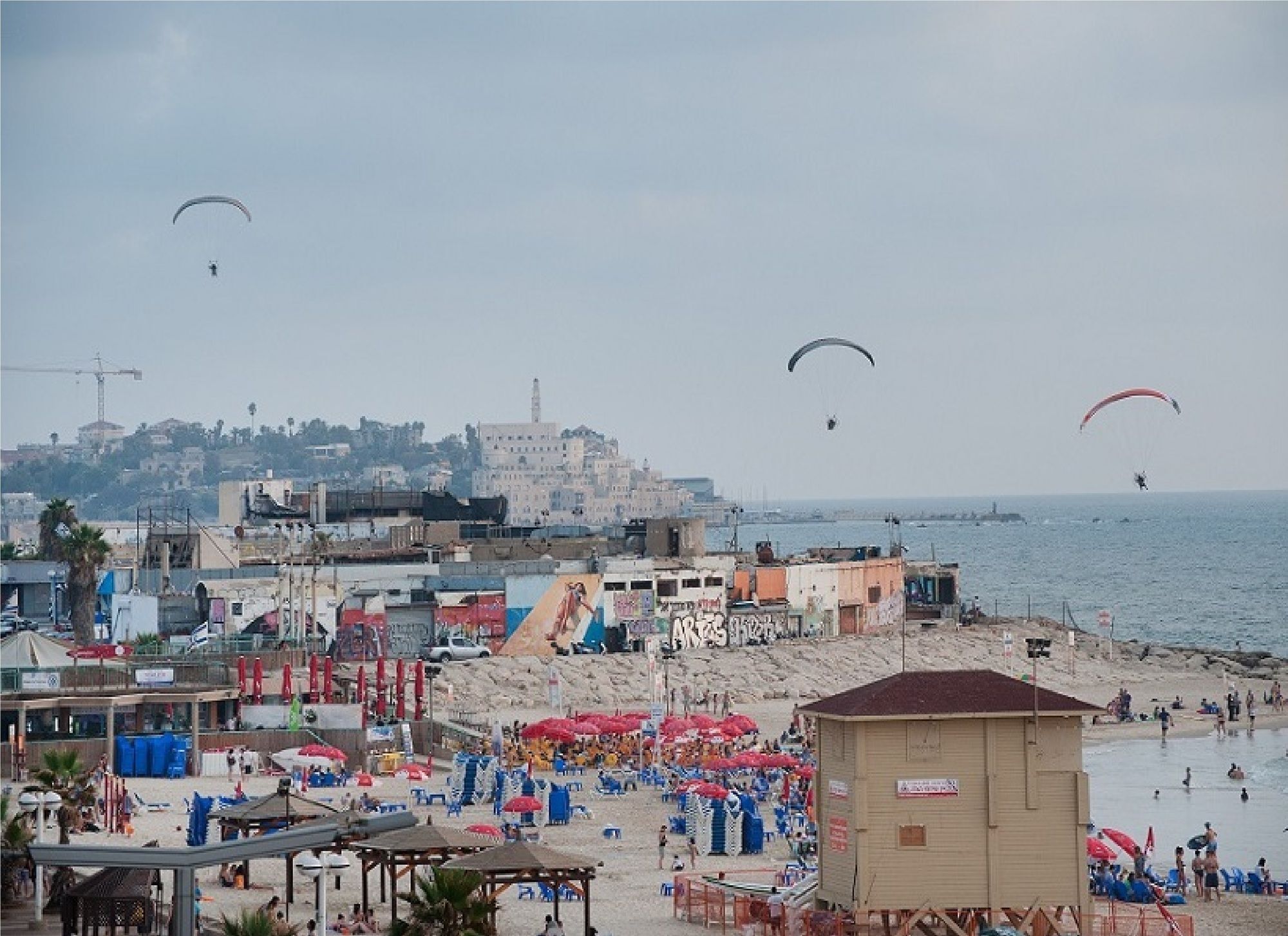 Chic 3Br Apt W Sauna & Parking On The Beach By Sea N' Rent Tel Aviv Eksteriør bilde